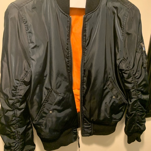 Pacsun OG bomber jacket with lots of zipper pockets - Picture 3 of 4